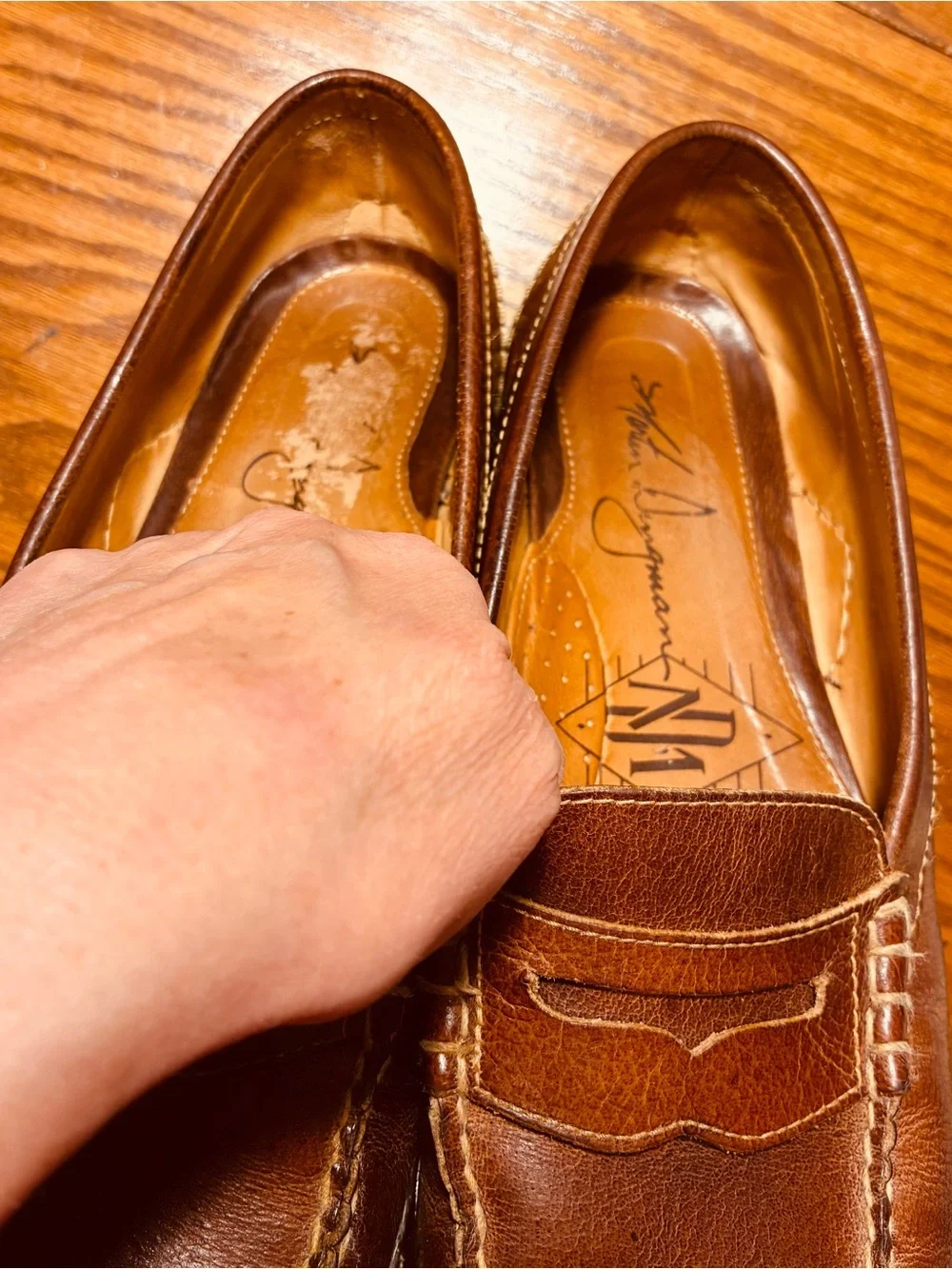 Martin Dingman Vibram Sole Penny Loafers Brown Leather Size 9.5